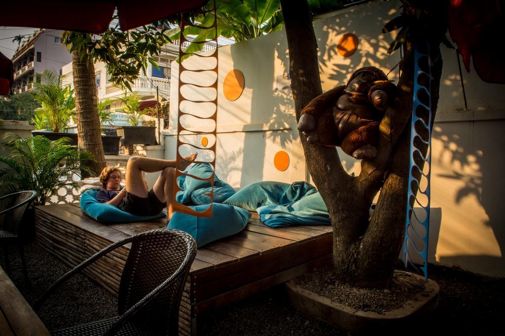 סיאם ריפ The Living Quarters Hostel 543 מראה חיצוני תמונה