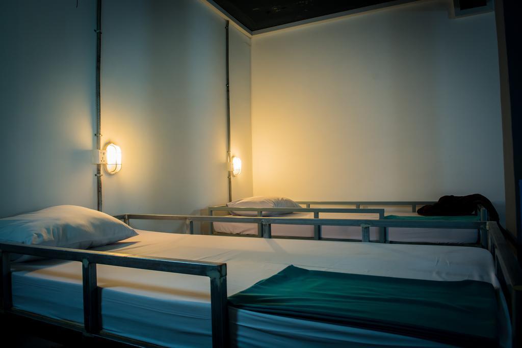סיאם ריפ The Living Quarters Hostel 543 מראה חיצוני תמונה